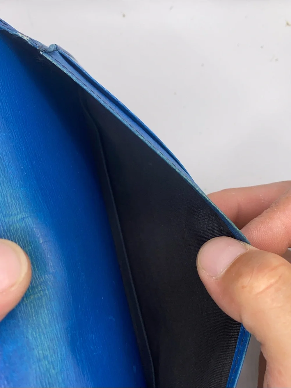Louis Vuitton Epi Leather Long Card Holder